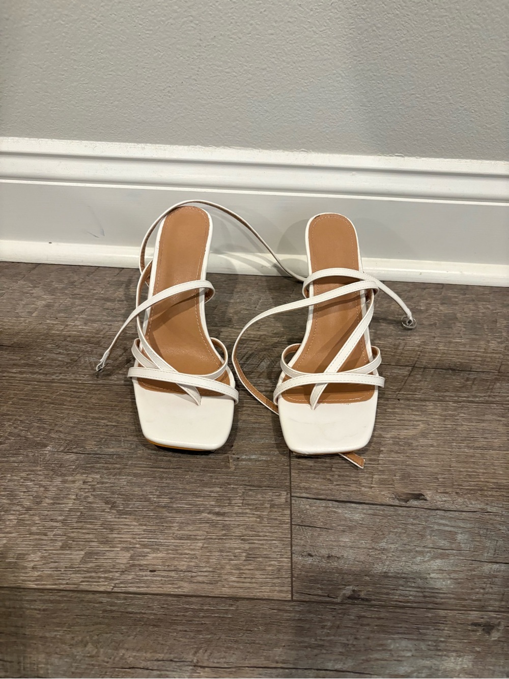 Strappy White Square-Toe Heeled Sandals with Wraparound Ankle Tie
